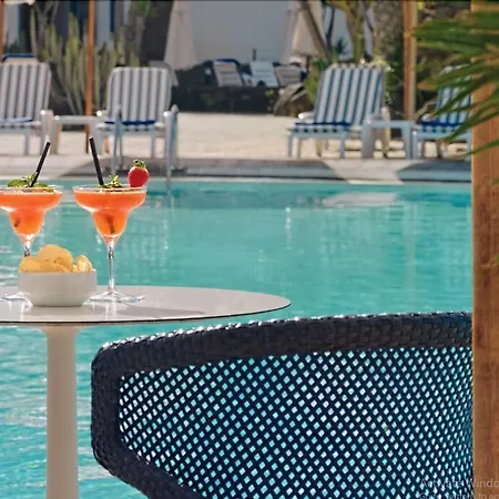 酒店 Seaside Jameos 4*