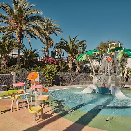 Hotel Seaside Jameos 4*